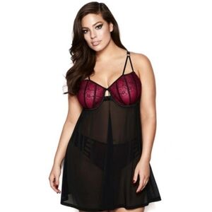 Elegant Black and Red Lace Babydoll Negligee